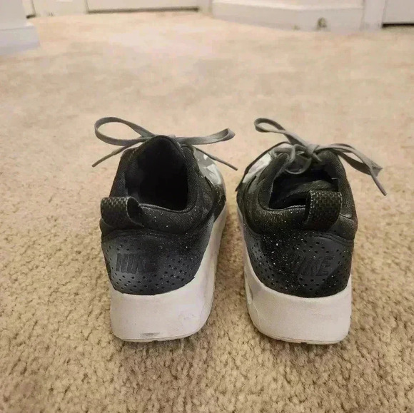 Nike Custom LeBron James Womens Sneakers Black Grey King Of Basketball Womens 6 - Picture 3 of 5